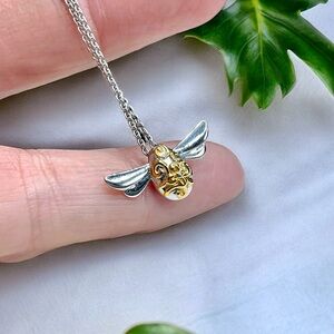🌺Kit Heath Sterling/Gold  Blossom Flyte Bee Necklace